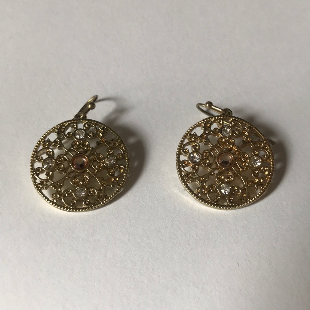 Gold earrings with rhinestones